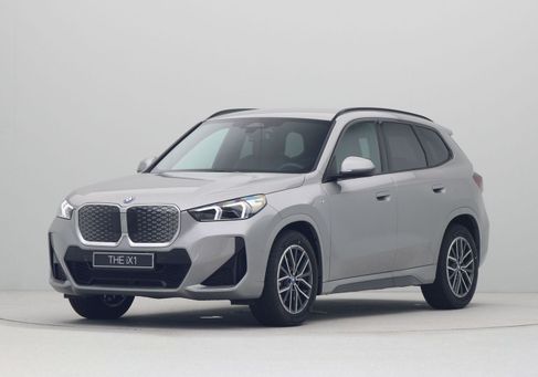 BMW iX, 2025