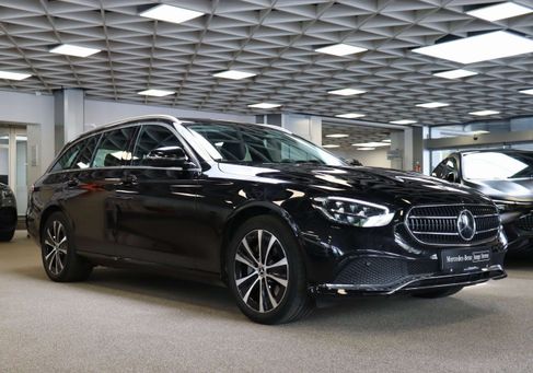 Mercedes-Benz E 300, 2022 3
