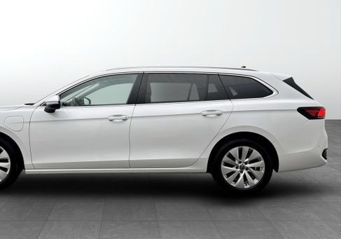 Volkswagen Passat Variant, 2025 2