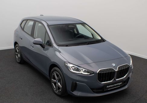 BMW 220, 2023 3