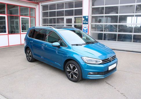 Volkswagen Touran, 2023 3