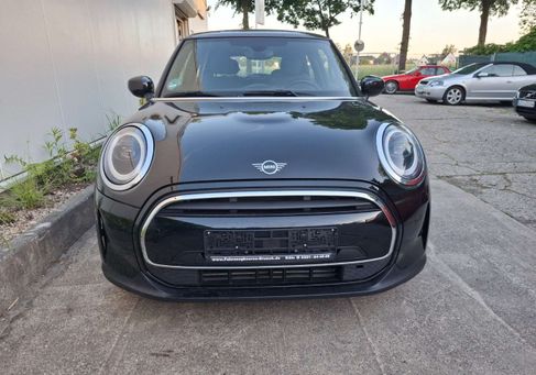 MINI ONE, 2022