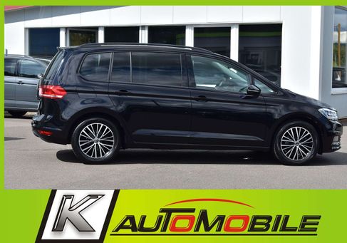 Volkswagen Touran, 2023 2