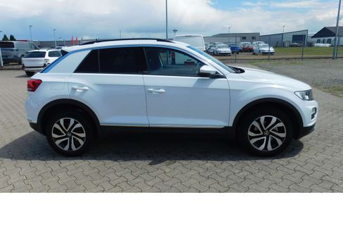 Volkswagen T-Roc, 2022
