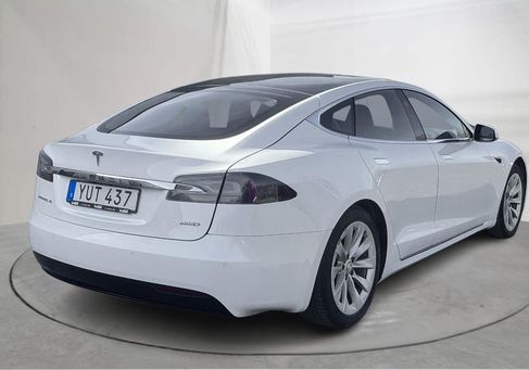 Tesla Model S, 2018