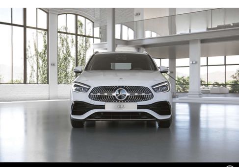 Mercedes-Benz GLA 250, 2022