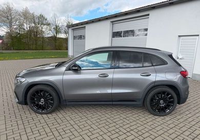 Mercedes-Benz GLA 250, 2022