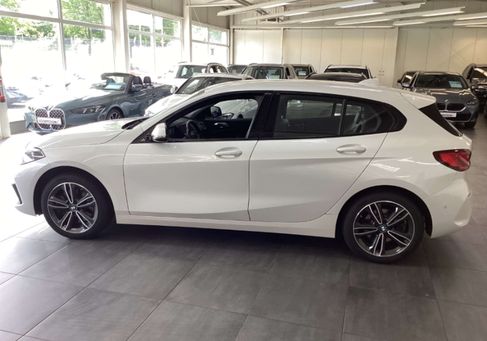 BMW 120, 2021