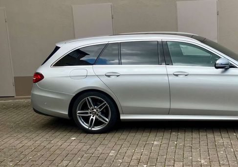 Mercedes-Benz E 220, 2017