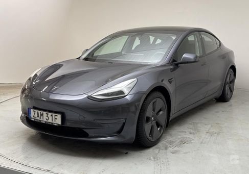 Tesla Model 3, 2021