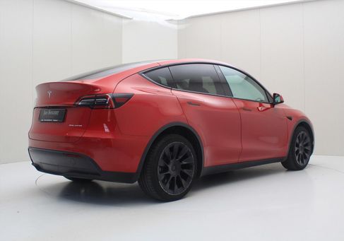 Tesla Model Y, 2022 3