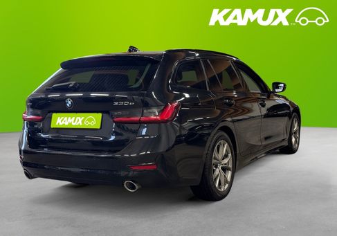 BMW 330, 2021