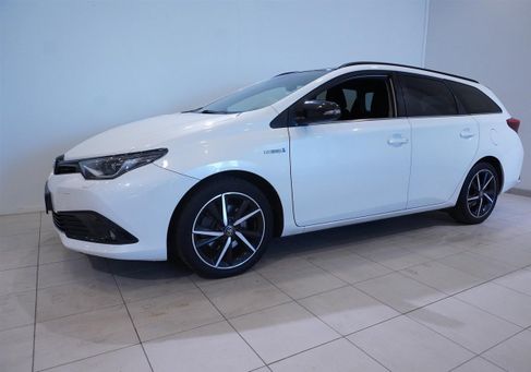 Toyota Auris Touring Sports, 2017