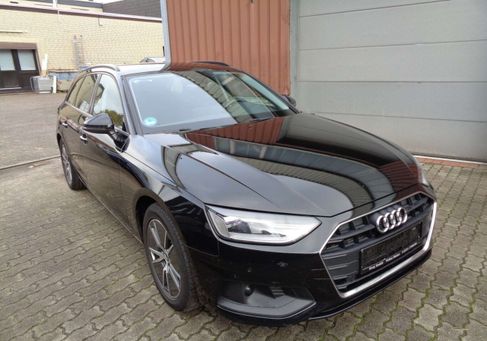 Audi A4, 2022