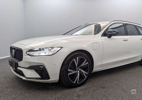 Volvo V90, 2020