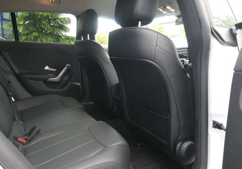 Mercedes-Benz CLA 220, 2022