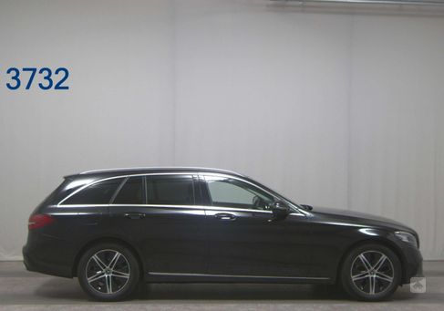 Mercedes-Benz C 180, 2020