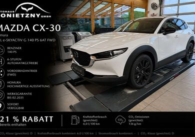 Mazda CX-30, 2025