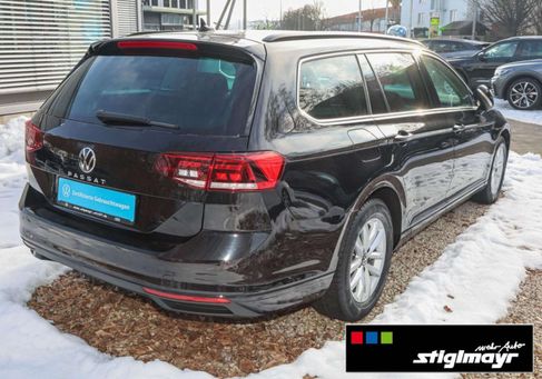 Volkswagen Passat Variant, 2022