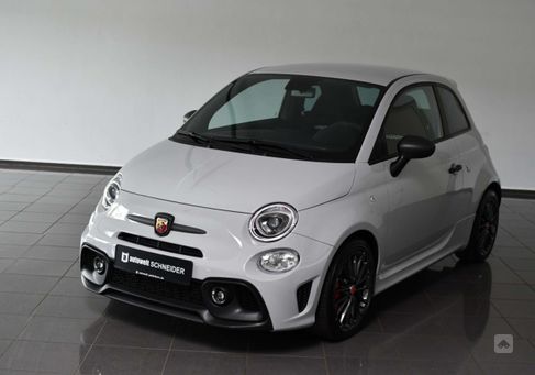 Abarth 695, 2022