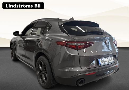 Alfa Romeo Stelvio, 2020 3