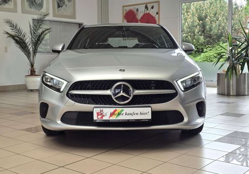 Mercedes-Benz A 200, 2021