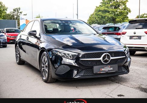 Mercedes-Benz A 180, 2023