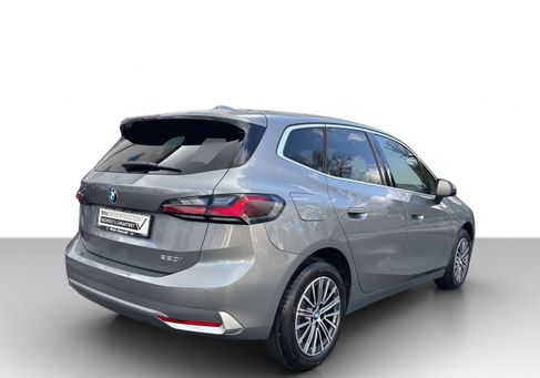 BMW 220, 2023