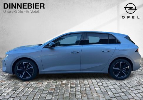 Opel Astra, 2022