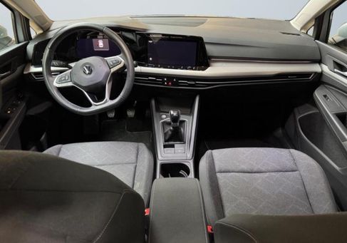 Volkswagen Golf, 2021 3