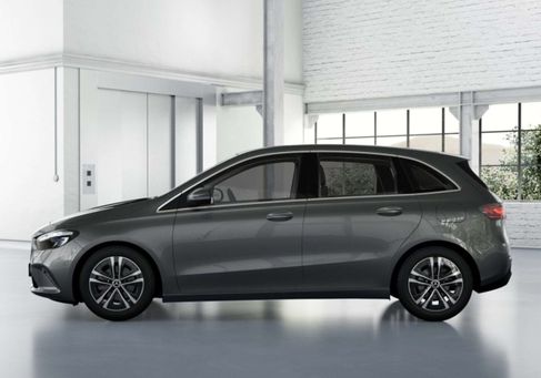 Mercedes-Benz B 180, 2025 3