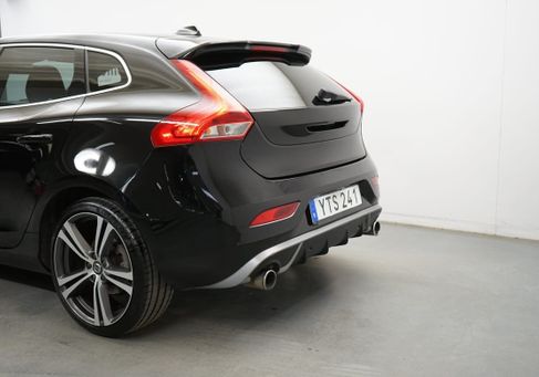 Volvo V40, 2018
