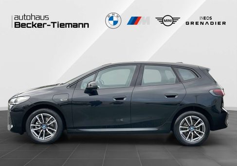 BMW 225, 2022