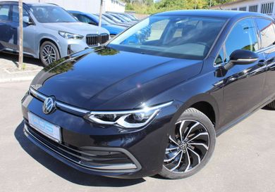 Volkswagen Golf, 2023