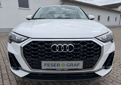Audi Q3, 2022 3