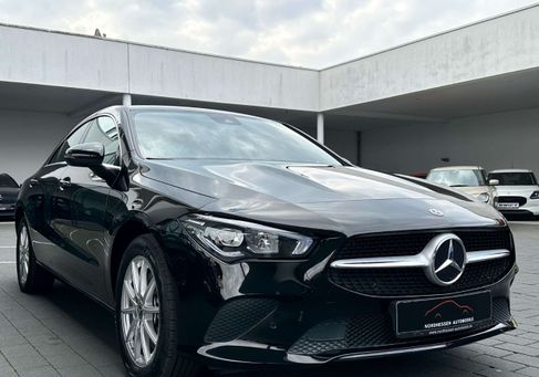 Mercedes-Benz CLA 250, 2022