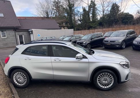 Mercedes-Benz GLA 180, 2019