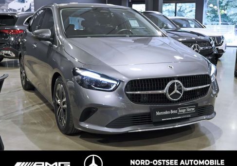 Mercedes-Benz B 200, 2025