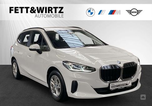 BMW 218, 2022