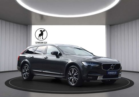 Volvo V90 Cross Country, 2018