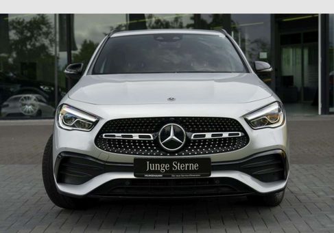 Mercedes-Benz GLA 250, 2022