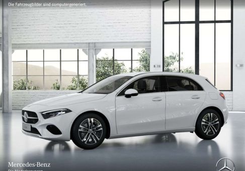Mercedes-Benz A 180, 2025