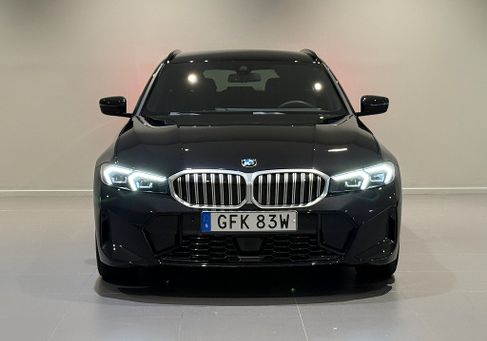 BMW 320, 2025