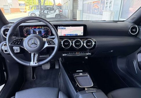 Mercedes-Benz CLA 180, 2024