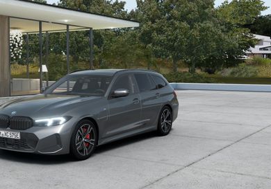 BMW 330, 2026