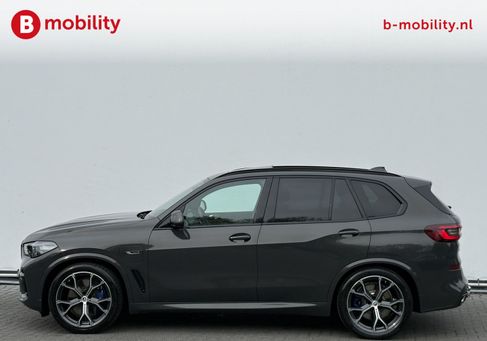 BMW X5, 2023