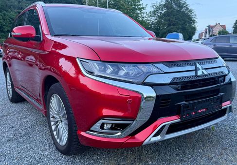 Mitsubishi Outlander, 2020