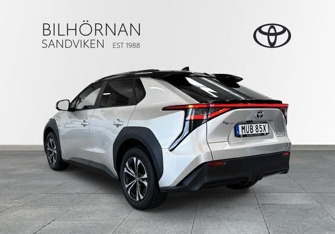 Toyota bZ4X, 2025
