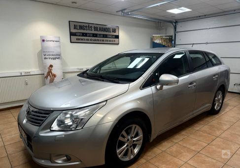 Toyota Avensis, 2010