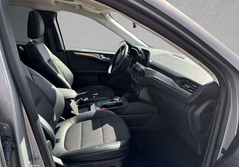 Ford Kuga, 2022